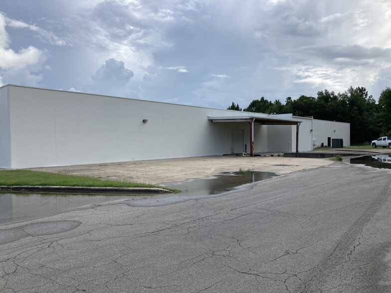 More Photos Of 2001 E Pass Rd, Gulfport Freestanding For Sale