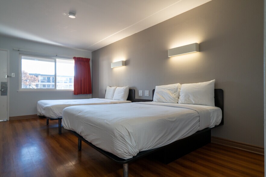 More Photos Of 840 S Indian Hill Blvd, Claremont Hotel For Sale
