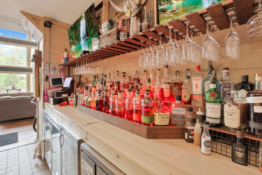 More Photos Of 14675 Zion Rd, Thornville Restaurant For Sale