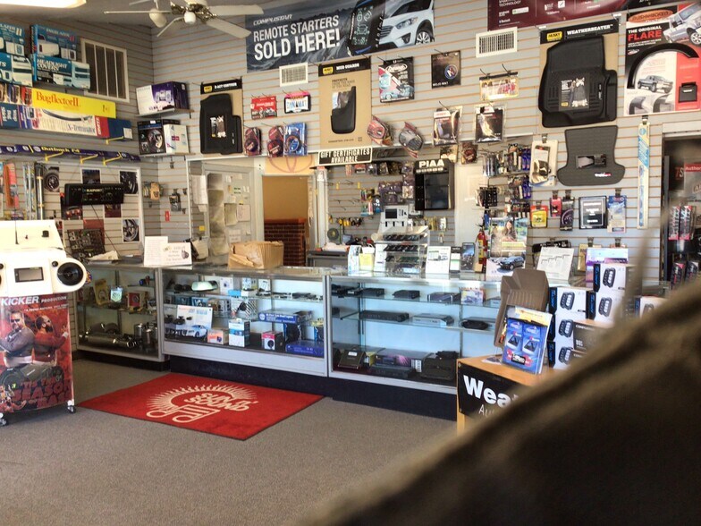 More Photos Of 606 Southbridge St, Auburn General Retail For Sale