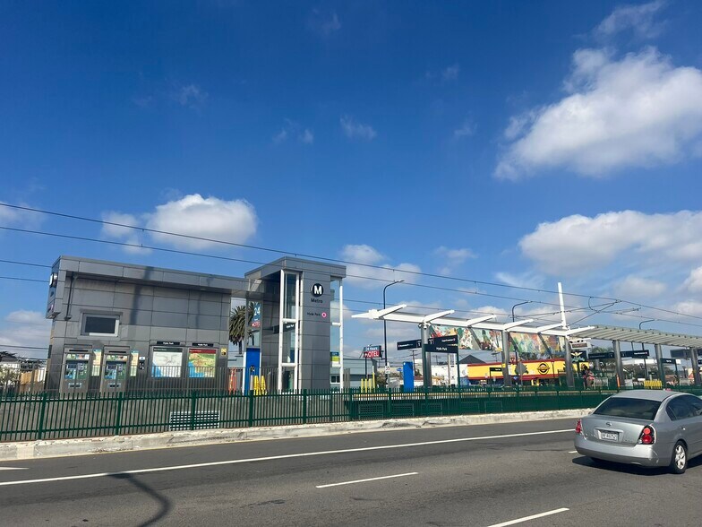 More Photos Of 3300 W Slauson Ave, Los Angeles Unknown For Lease