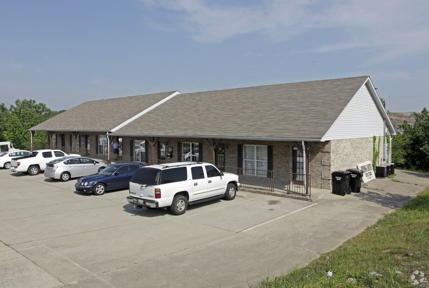 More Photos Of 808 Kraft St, Clarksville Office For Sale
