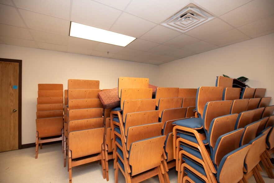 More Photos Of 2400 N Coulter St, Amarillo Religious Facility For Sale