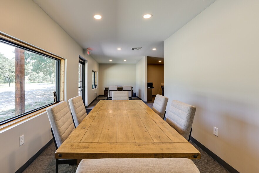More Photos Of 6720 Dick Price Rd, Mansfield Office For Lease