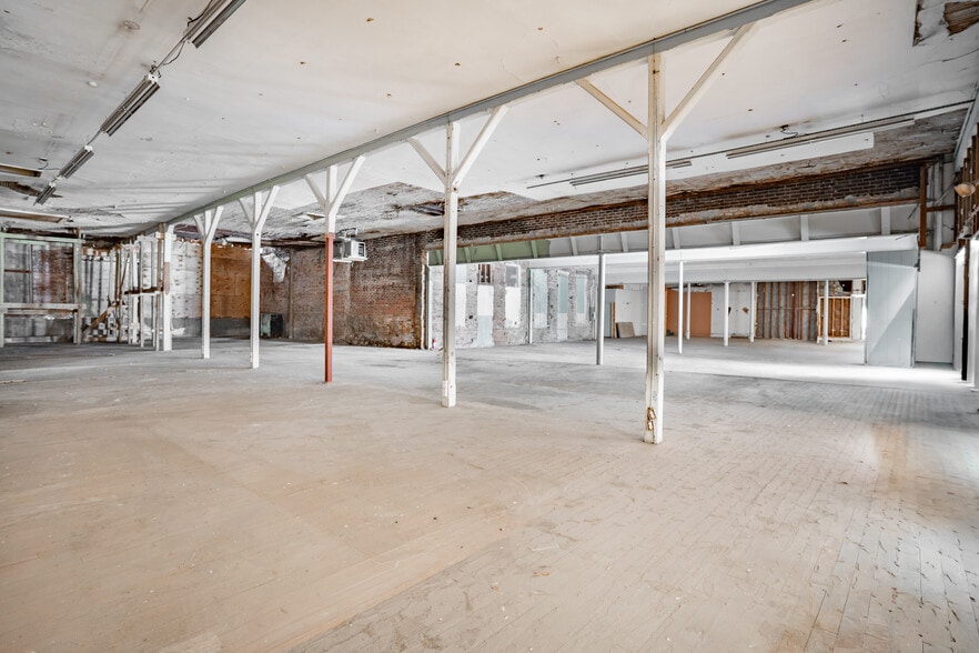 More Photos Of 1324 E 7th Ave, Tampa Restaurant For Sale
