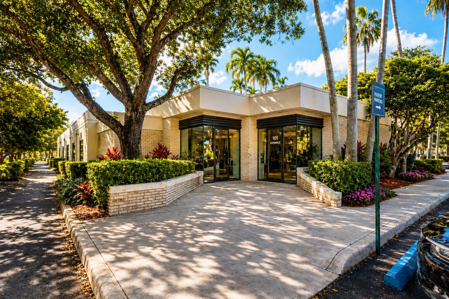 More Photos Of 7061 Cypress Rd, Plantation Medical For Sale