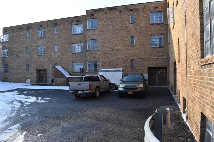 More Photos Of 162 Chapin St, Binghamton Apartments For Sale