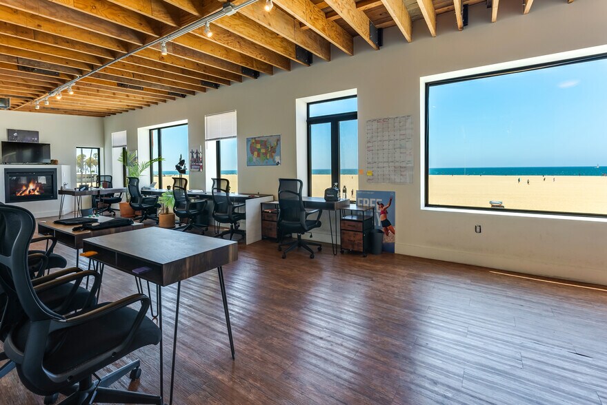 More Photos Of 1011 Ocean Front Walk, Venice Storefront Retail Office For Sale
