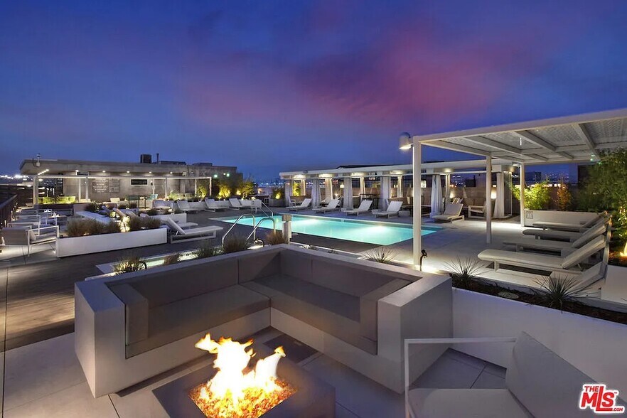 More Photos Of 500-530 S Hewitt St, Los Angeles Apartments For Lease