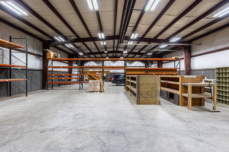 More Photos Of 167 Linnwood rd, Eighty Four Industrial For Sale