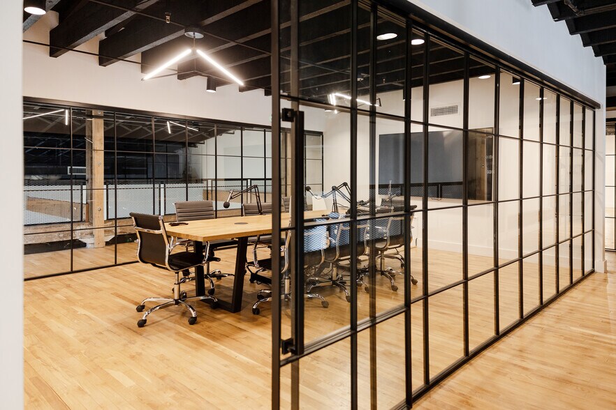 More Photos Of 128-152 32nd St, Brooklyn Office For Lease