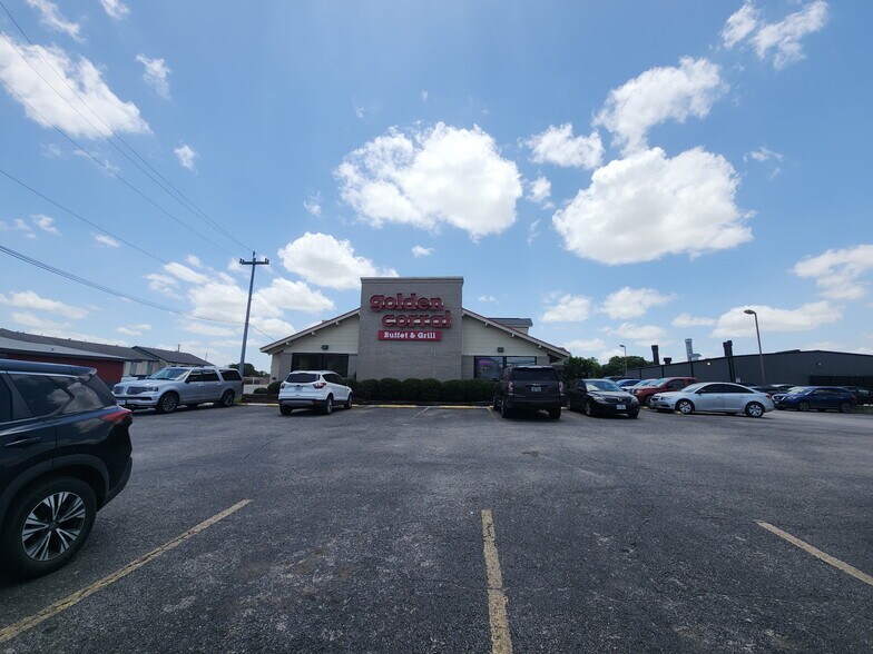 More Photos Of 2301 Pat Booker Rd, Universal City Restaurant For Sale
