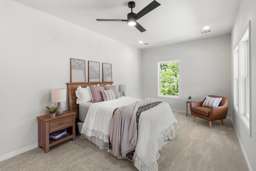More Photos Of 1104 Berkeley St, College Station Land For Sale