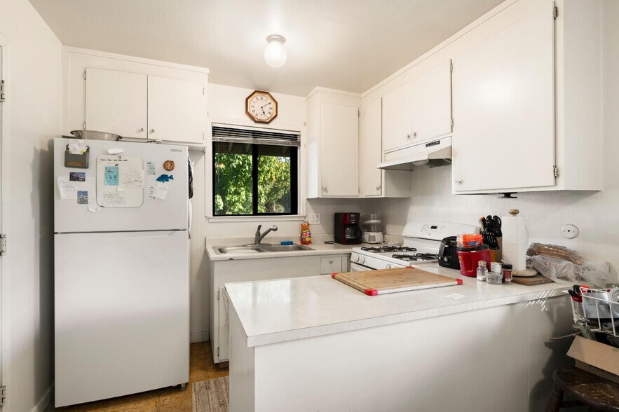 More Photos Of 5743 Woodleigh Dr, Carmichael Multifamily For Sale