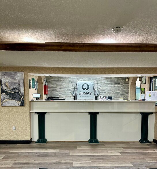 More Photos Of 115 Chapman Rd, Byron Hotel For Sale