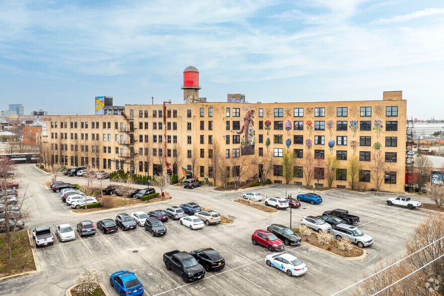 More Photos Of 2150 S Canalport Ave, Chicago Loft Creative Space For Lease