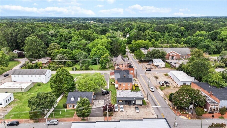 More Photos Of 201 S Main St, Warrenton Office For Sale