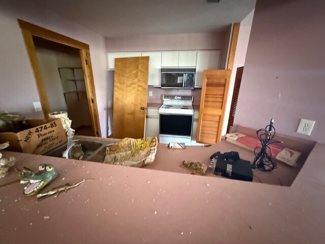 More Photos Of 5736 S Texas Ave, Orlando Office For Lease