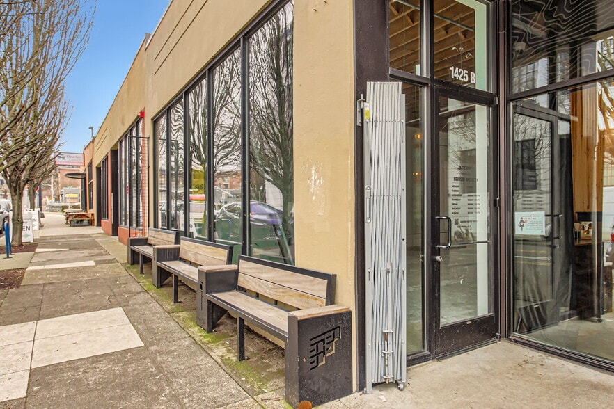 More Photos Of 1411-1435 NW Flanders St, Portland Storefront For Lease
