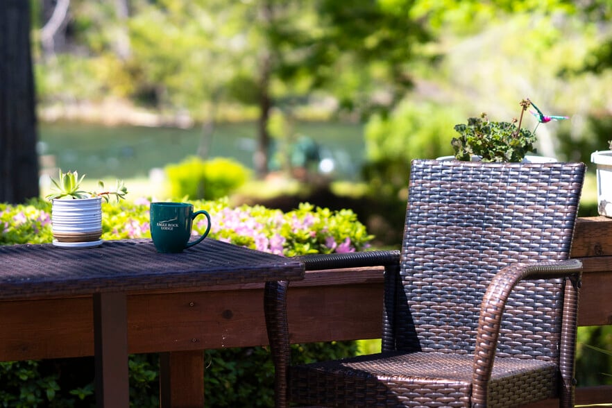 More Photos Of 49198 McKenzie Hwy, Vida Hospitality For Sale