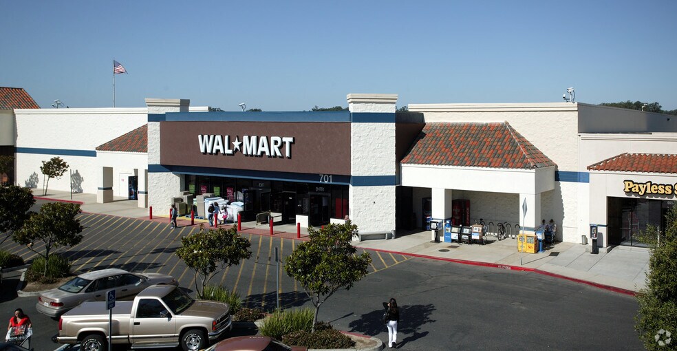 More Photos Of 525-663 W Central Ave, Lompoc General Retail For Lease