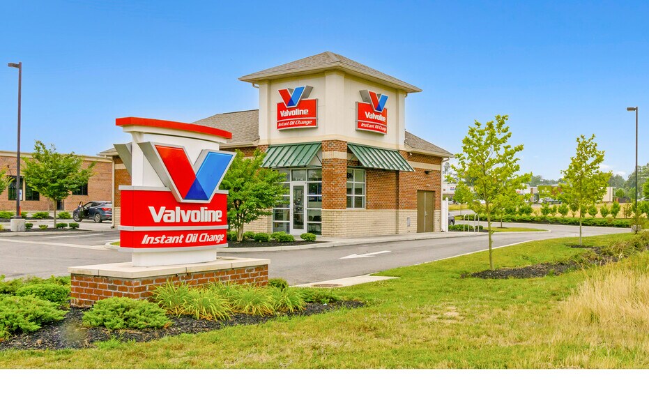 More Photos Of 9050 Staples Mill Rd, Richmond Unknown For Lease