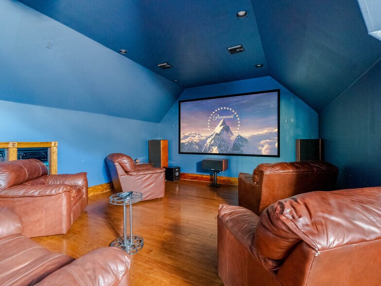 More Photos Of 10215 Gopher Rd, Howey In The Hills Specialty For Lease