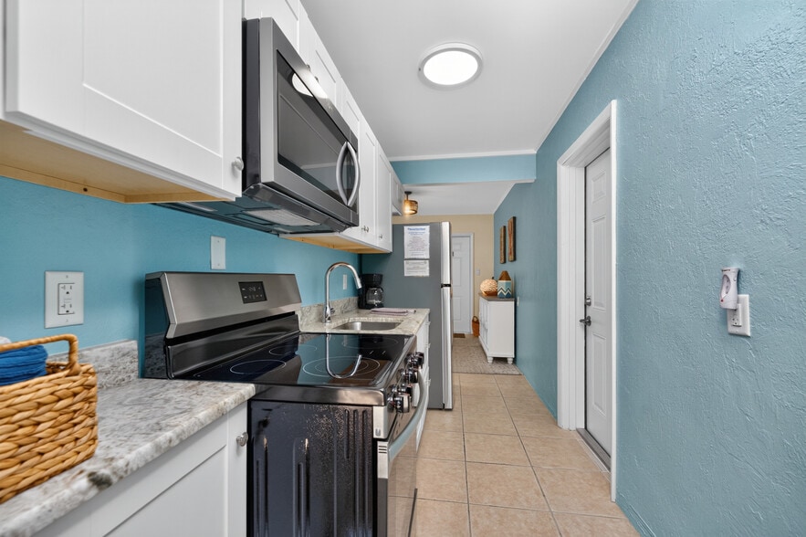 More Photos Of 1130 Gulf Blvd, Englewood Apartments For Sale