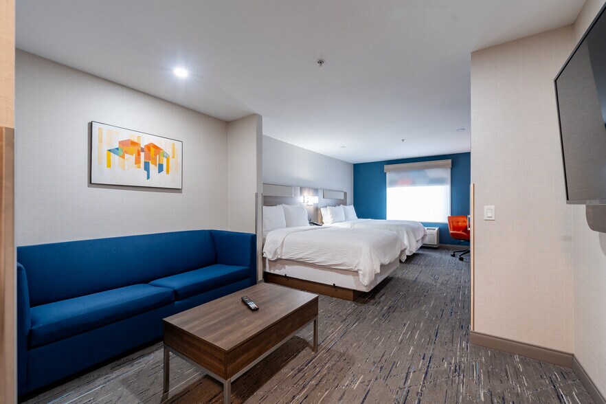 More Photos Of 612 Wainright Ct, Lebec Hotel For Sale