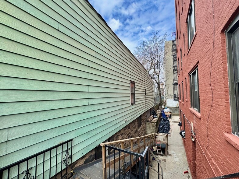 More Photos Of 3409 37th Ave, Long Island City Storefront Retail Residential For Sale