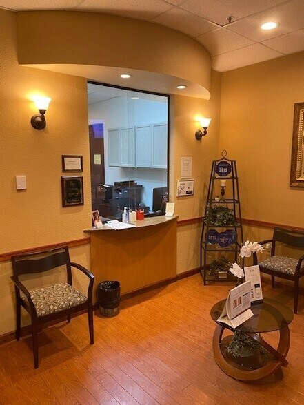 More Photos Of 3060 Communications Pky, Plano Medical For Lease