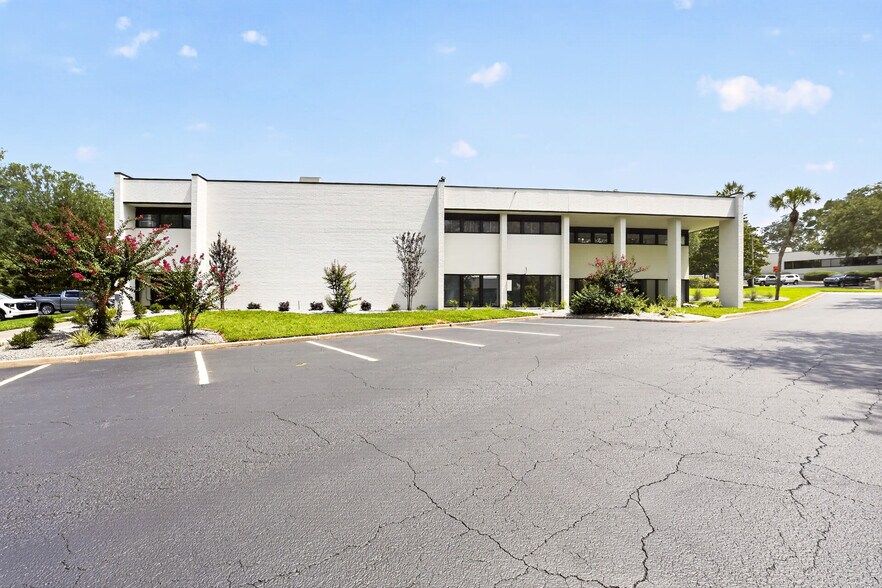 More Photos Of 6717 NW 11th Pl, Gainesville Medical For Lease
