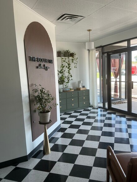 Primary Photo Of 13330 S Memorial Dr, Bixby Unknown For Lease