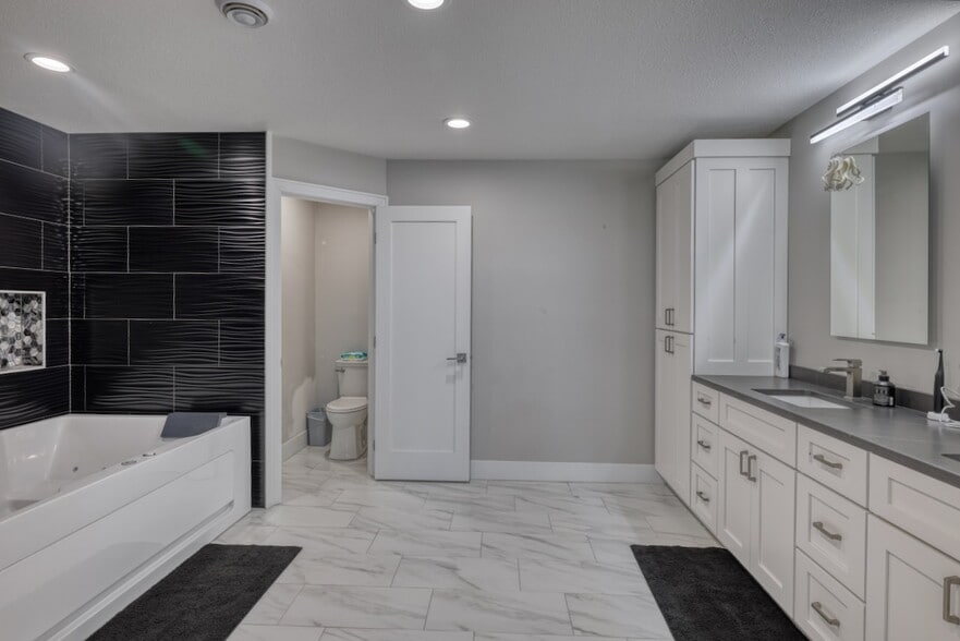 More Photos Of 7440 N Pats Landing Rd, Hayward Restaurant For Sale