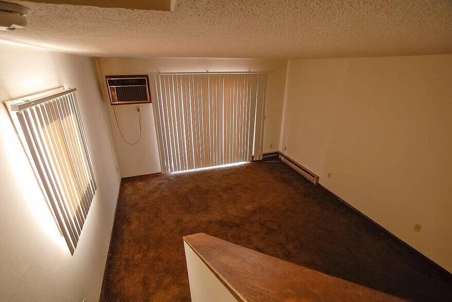 More Photos Of 924 21st Ave S, Minneapolis Apartments For Sale