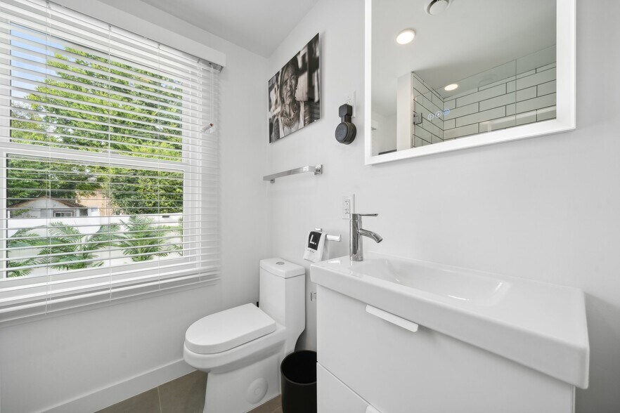 More Photos Of 2810 Griffin Ave, Richmond Apartments For Sale