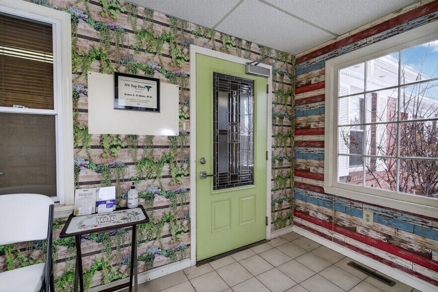 More Photos Of 301 Hurley Ave, Kingston Office For Sale