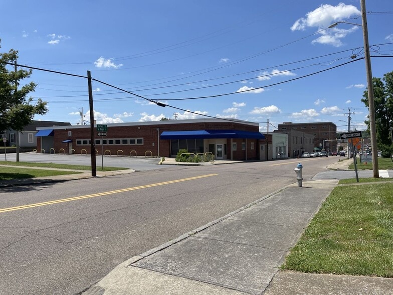 More Photos Of 812 Buffalo St, Johnson City Office For Lease