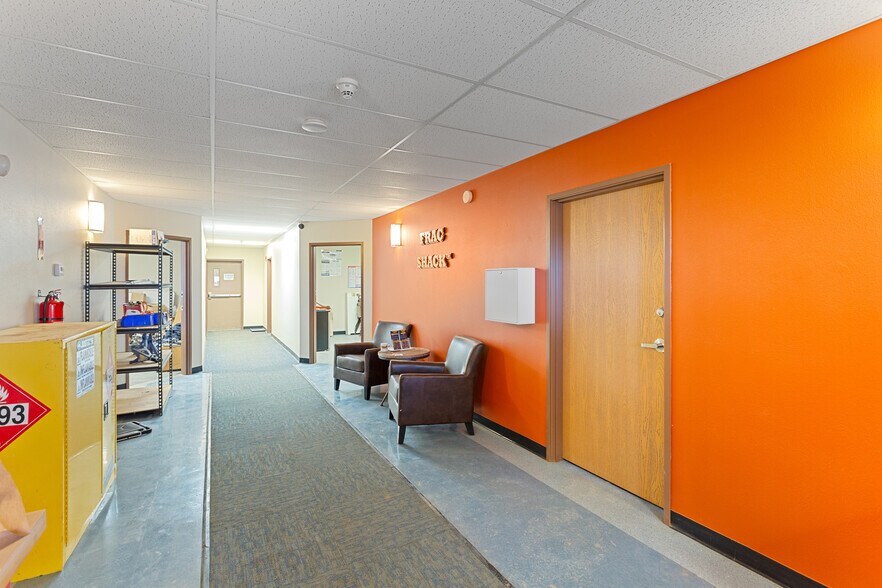 More Photos Of 2066 125th Ave NW, Watford City Industrial For Sale