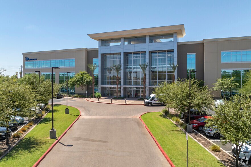 More Photos Of 2625 W Geronimo Pl, Chandler Office For Lease