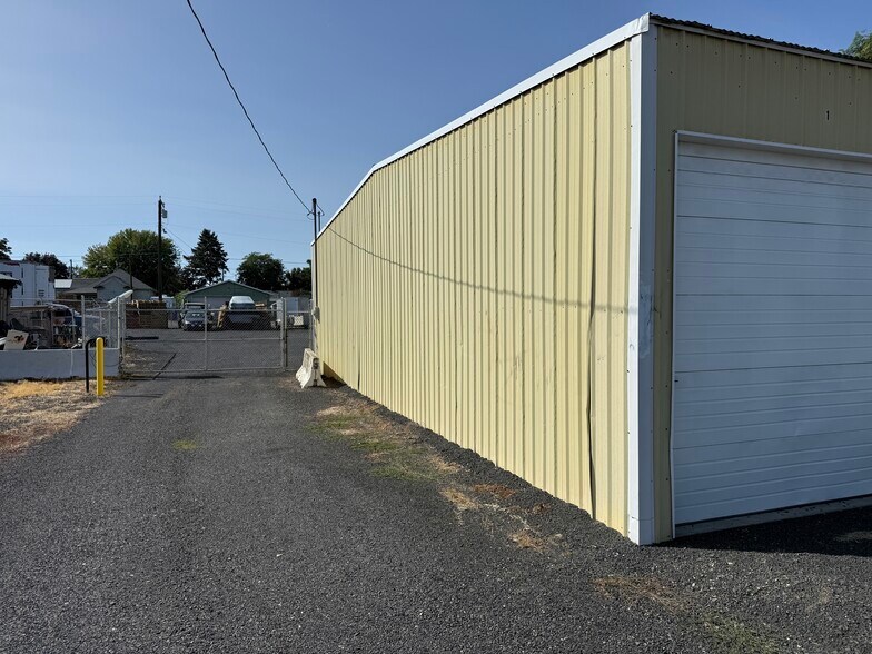 More Photos Of 117 25th St, Lewiston Industrial For Sale