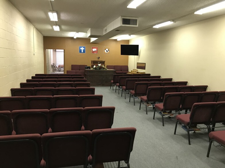 More Photos Of 2103-2121 N Decatur Blvd, Las Vegas Unknown For Lease