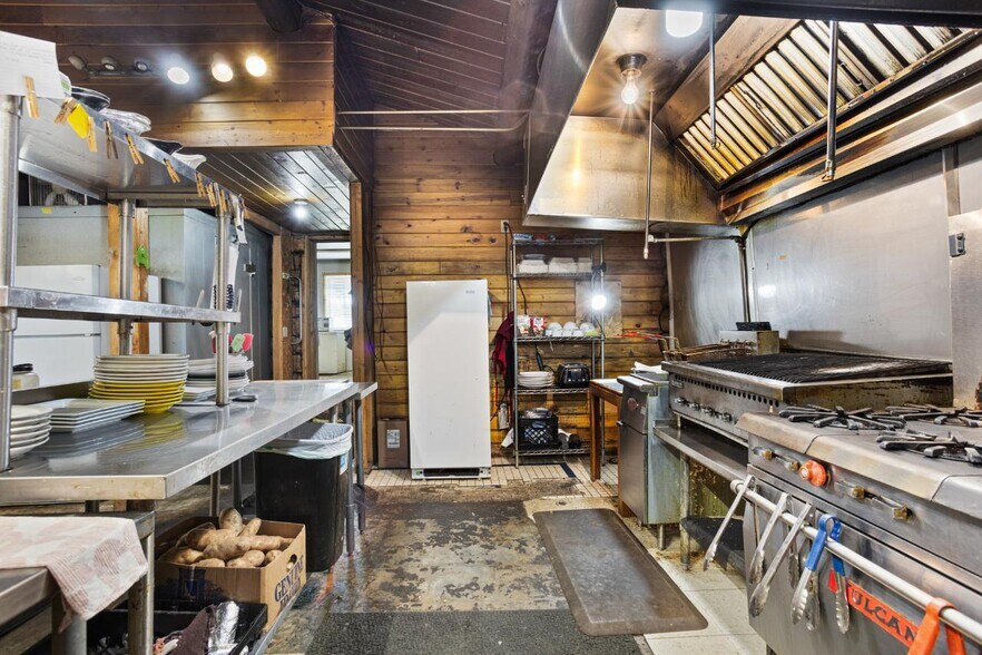 More Photos Of 213 Main St, Antler Restaurant For Sale