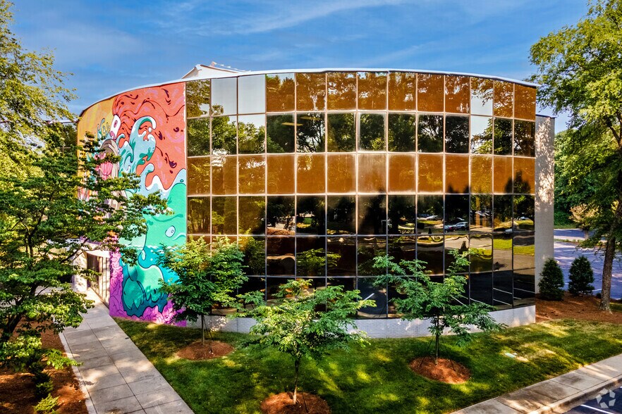 More Photos Of 5600 77 Center Dr, Charlotte Office For Lease