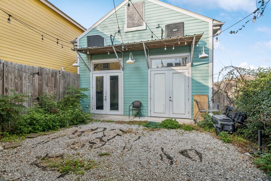More Photos Of 2266 Saint Claude Ave, New Orleans Storefront Retail Residential For Lease