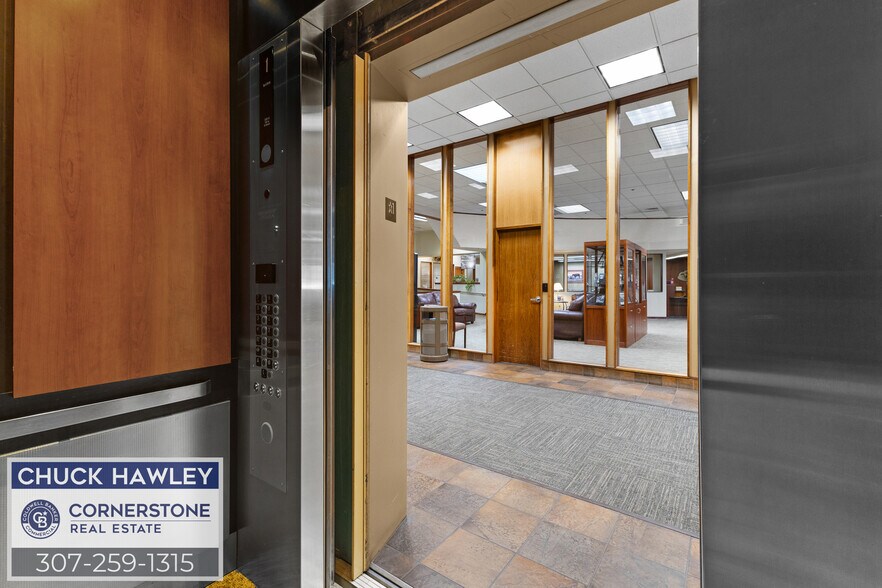 More Photos Of 104 S Wolcott St, Casper Office For Sale