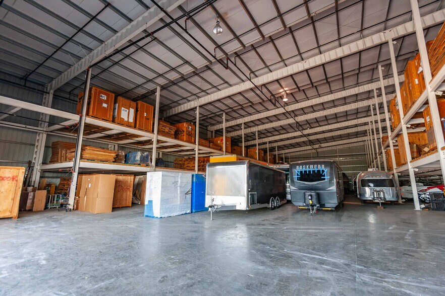 More Photos Of 4700 Marketplace Dr, Johnstown Warehouse For Sale