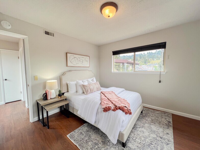 More Photos Of 1444 Walnut St, Berkeley Apartments For Sale