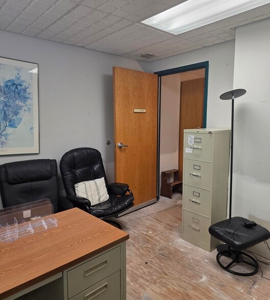 More Photos Of 60 Washington Ave, Hamden Medical For Sale