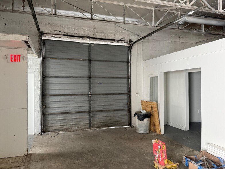 More Photos Of 14020 NW 19th Ave, Miami Warehouse For Sale
